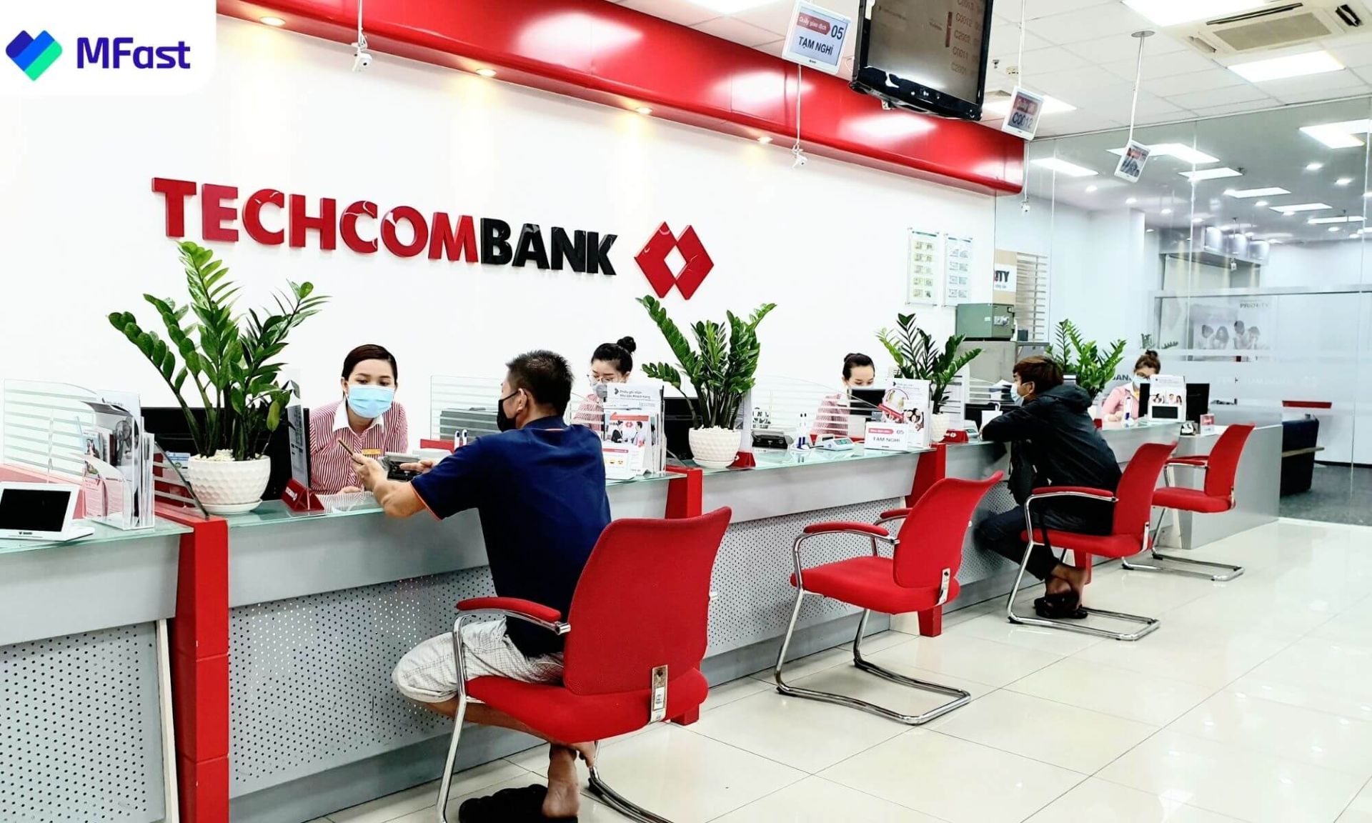 Tìm hiểu vay tín chấp Techcombank từ A - Z, thủ tục, điều kiện, lãi suất và hạn mức vay như thế nào?