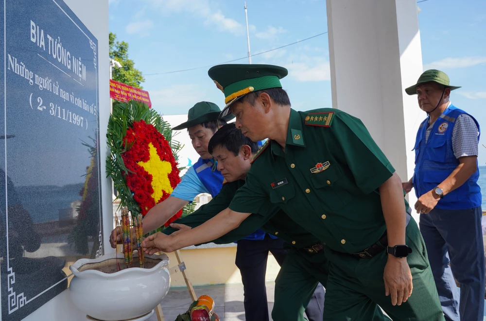 Biển đảo Tây Nam: Hải trình nghĩa tình của Đảng bộ, chính quyền và nhân dân TP.HCM