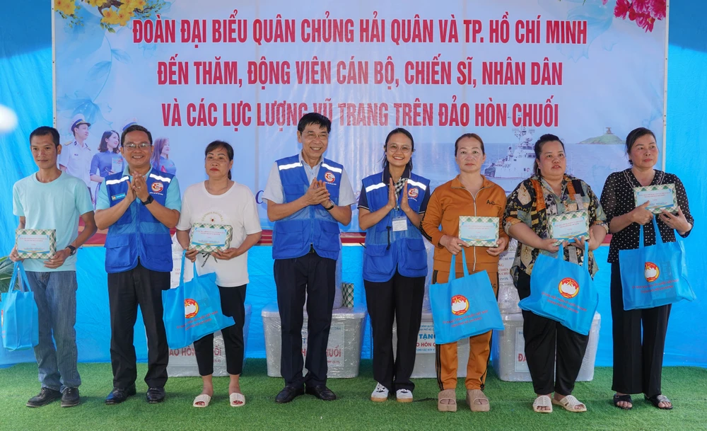 Biển đảo Tây Nam: Hải trình nghĩa tình của Đảng bộ, chính quyền và nhân dân TP.HCM