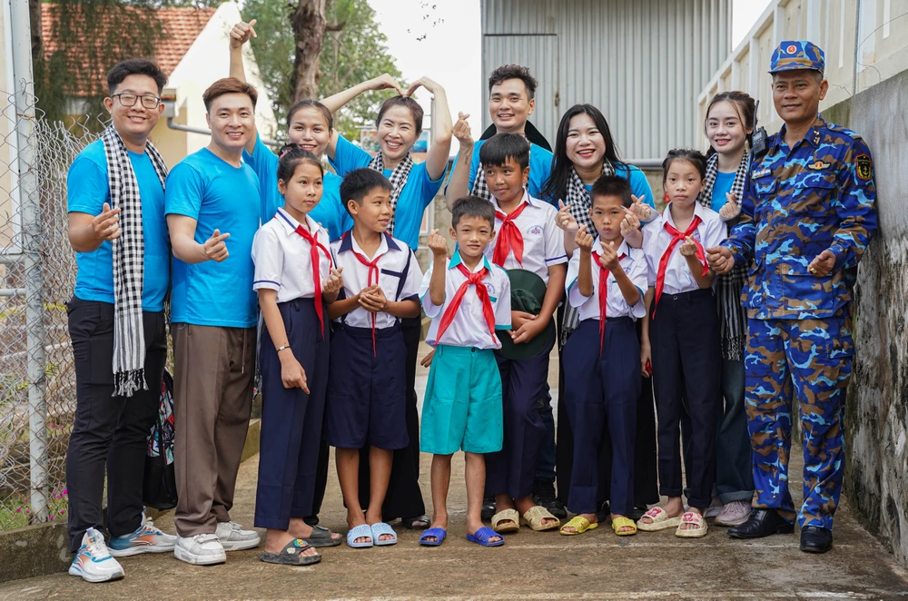 Biển đảo Tây Nam: Hải trình nghĩa tình của Đảng bộ, chính quyền và nhân dân TP.HCM